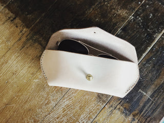 Classic Sunnies Case - A Roese Boutique