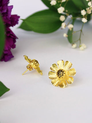 Daisy Statement Stud Earrings - A Roese Boutique