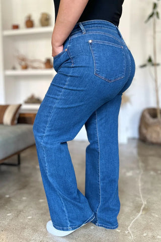 Judy Size High Rise Straight Jeans - A Roese Boutique