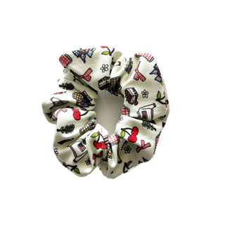 Miss Americana Scrunchie - A Roese Boutique