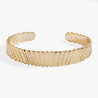 Palm Textured Cuff - A Roese Boutique