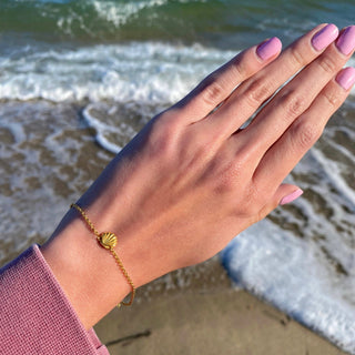Seashell Bracelet - A Roese Boutique
