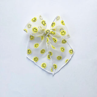 Smile Flocked Elle Bow - A Roese Boutique