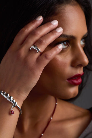 Vampire Teeth Fangs Ring - A Roese Boutique